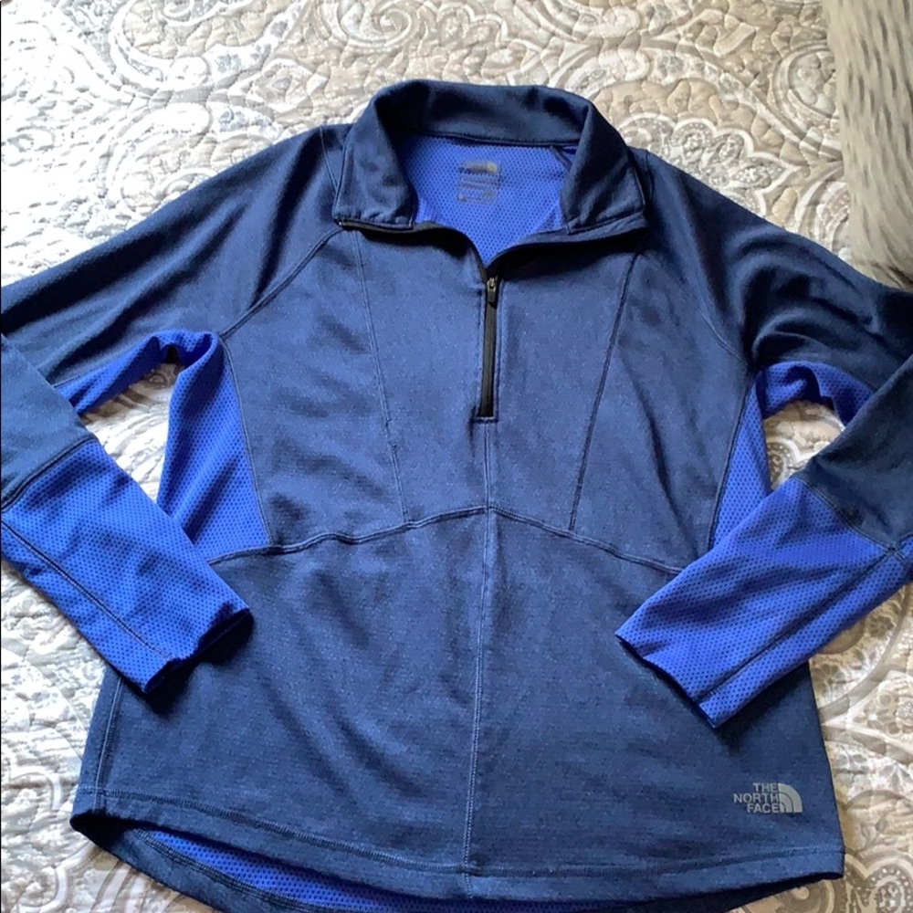 Women’s The North Face quarter-zip